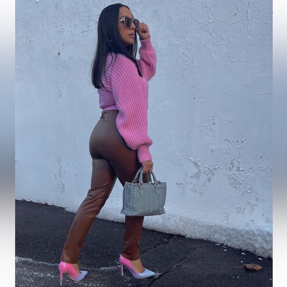 Zara Brown High-Waisted Faux Leather Leggings - Picture 3 of 12